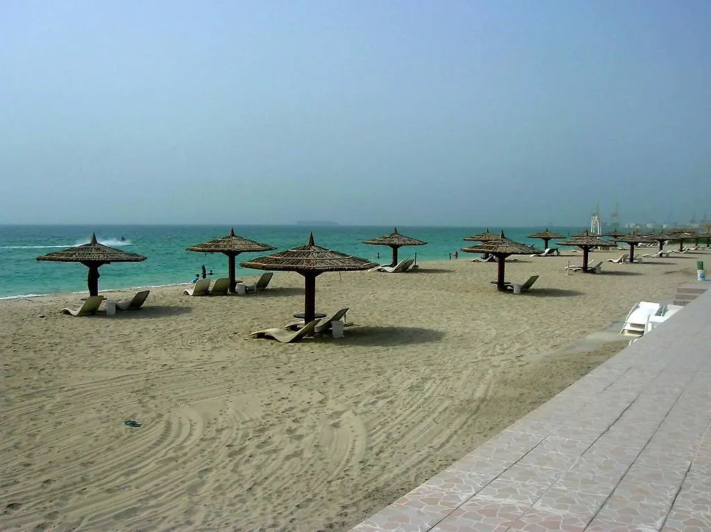 Sharjah Carlton Hotel 4*,