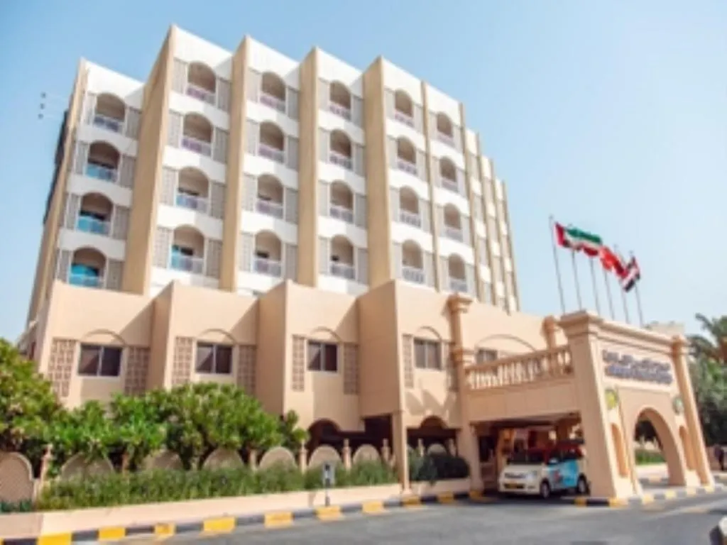 Sharjah Carlton Hotel 4*,