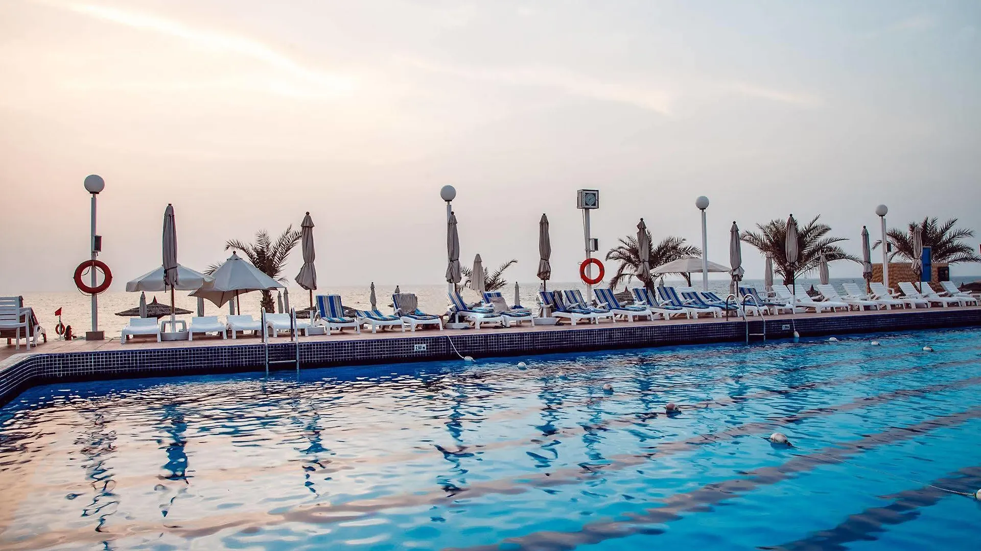 Sharjah Carlton Hotel