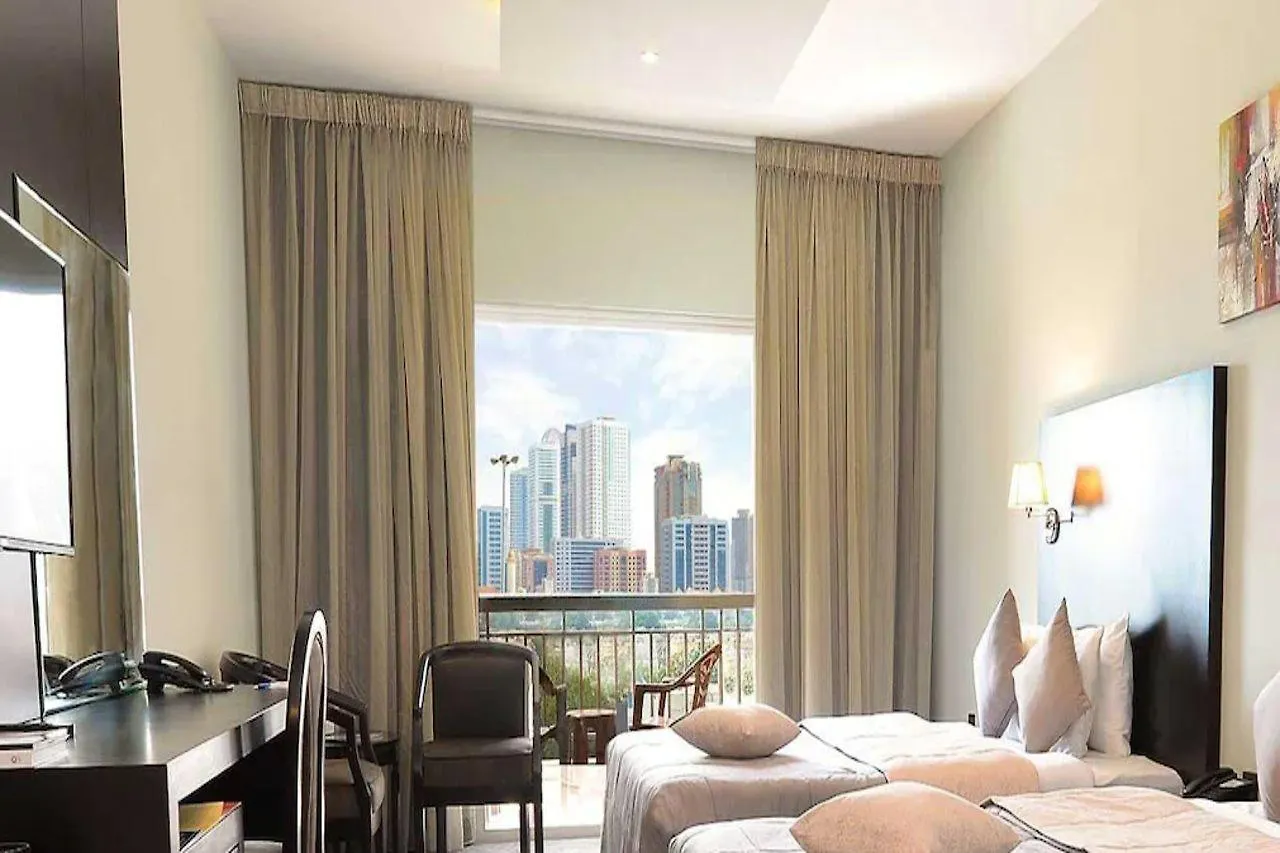 Sharjah Carlton Hotel 4*,