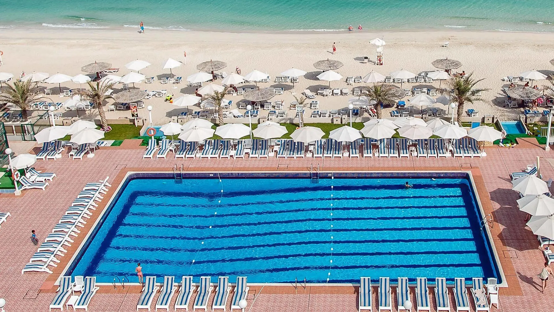 Sharjah Carlton Hotel 4*,